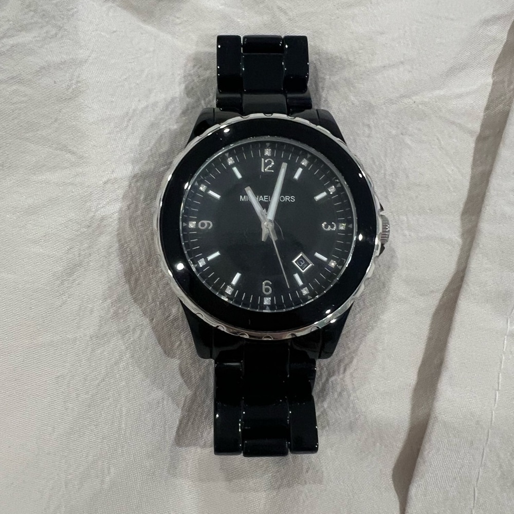 Michael Kors Glossy Black Timepiece